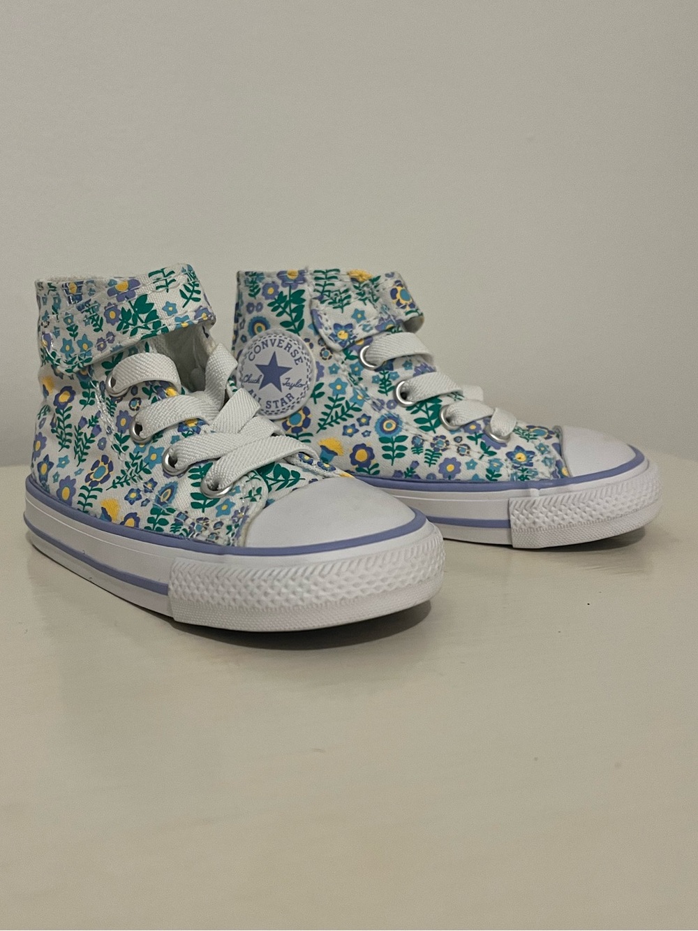 Converse All Star Purple Floral Shoes - 5c